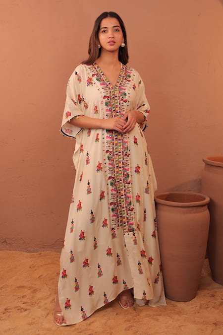 Surkh Syahi_Off White Muslin Mirrors, Tassels, Beads V-neck Albeli Long Kaftan _Online_at_Aza_Fashions