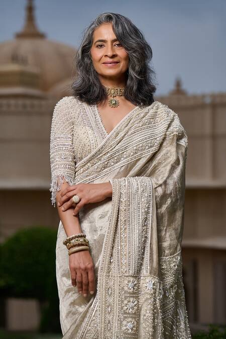 Tarun Tahiliani_Ivory Pearls, Crystals Round Embellished Tissue Kanjivaram Saree With Blouse _Online_at_Aza_Fashions