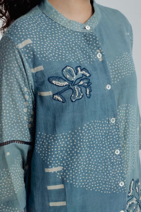 Shop_Rias Jaipur_Blue Cotton Embroidery Mandarin Collar Indigo Sky Abstract Pattern Shirt _Online_at_Aza_Fashions