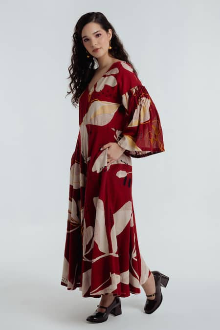 Rias Jaipur_Red Handloom Cotton Embroidery V-neck Madder Bell Sleeve Printed Dress _Online_at_Aza_Fashions