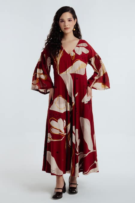 Rias Jaipur Red Handloom Cotton Embroidery V-neck Madder Bell Sleeve Printed Dress 