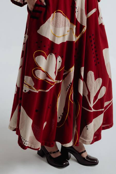 Buy_Rias Jaipur_Red Handloom Cotton Embroidery V-neck Madder Bell Sleeve Printed Dress 