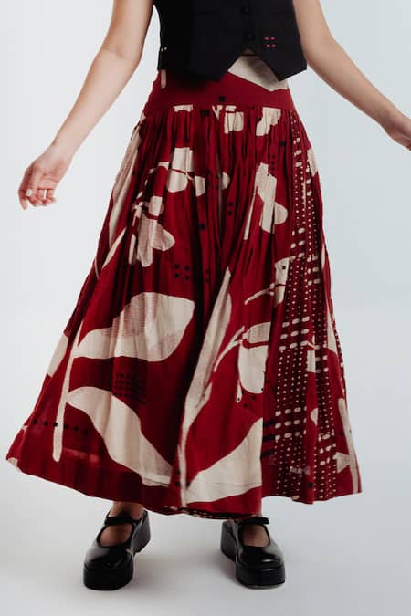 Rias Jaipur_Red Cotton Madder Printed Skirt _Online_at_Aza_Fashions