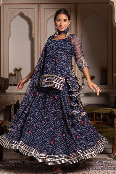 Pomcha Jaipur_Blue Georgette Gota Patti Square Neck Bandhej Skirt Set _at_Aza_Fashions