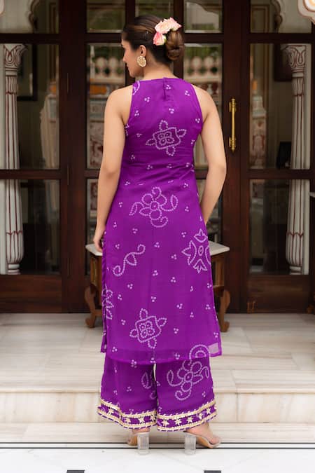 Shop_Pomcha Jaipur_Purple Georgette Gota Patti, Embroidery Round Neck Bandhej Kurta Set _at_Aza_Fashions