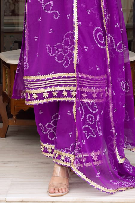 Buy_Pomcha Jaipur_Purple Georgette Gota Patti, Embroidery Round Neck Bandhej Kurta Set _Online_at_Aza_Fashions