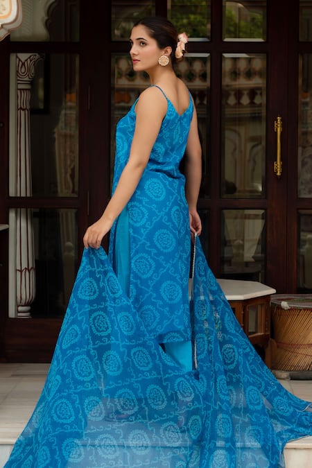 Buy Pomcha Jaipur Blue Georgette, Cotton Round Neck Bandhej Pattern Kurta Set Buy_Pomcha Jaipur_Blue Georgette, Cotton Round Neck Bandhej Pattern Kurta Set