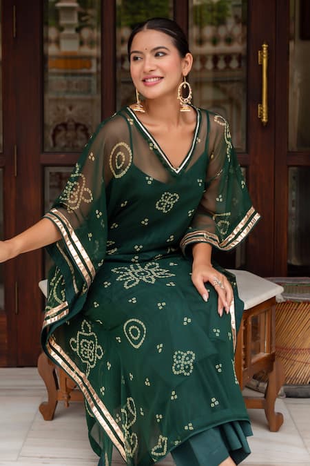 Shop Pomcha Jaipur Green Georgette, Cotton Embroidery V-neck Bandhej Dark Kaftan With Pant Online at Aza Fashions Shop_Pomcha Jaipur_Green Georgette, Cotton Embroidery V-neck Bandhej Dark Kaftan With Pant _Online_at_Aza_Fashions