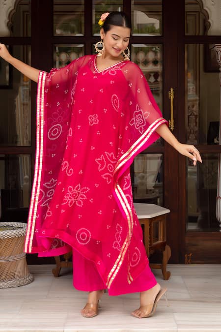 Pomcha Jaipur_Pink Georgette, Cotton Embroidery V-neck Bandhej Kaftan With Pant _at_Aza_Fashions