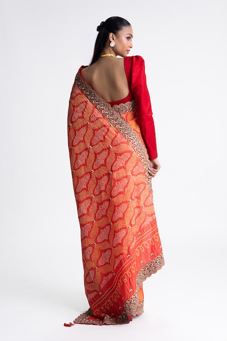 Naina Jain Bandhani Silk Saree With Unstitched Blouse Fabric 