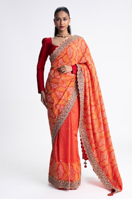 Naina Jain Bandhani Silk Saree With Unstitched Blouse Fabric