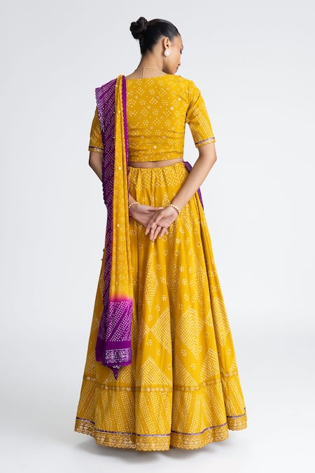 Naina Jain Yellow Bandhani Lehenga Set 
