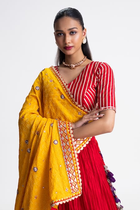 Naina Jain_Red Silk Gota Patti Round Neck And Purple Crushed Lehenga Set _Online_at_Aza_Fashions