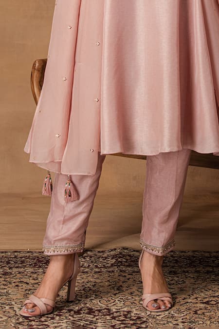 ISHA GUPTA TAYAL_Pink Silk, Organza Embroidery V-neck Pastel Kurta Set _Online_at_Aza_Fashions