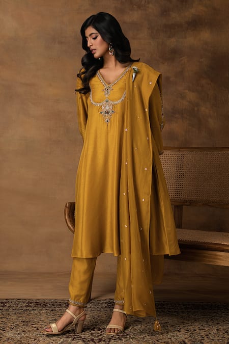 Buy_ISHA GUPTA TAYAL_Yellow Silk, Organza Beads V-neck Golden Embroidered Kurta Set _Online_at_Aza_Fashions