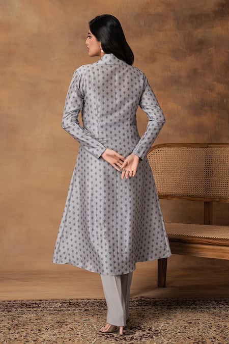 ISHA GUPTA TAYAL Chanderi Printed Jacket Kurta Set 