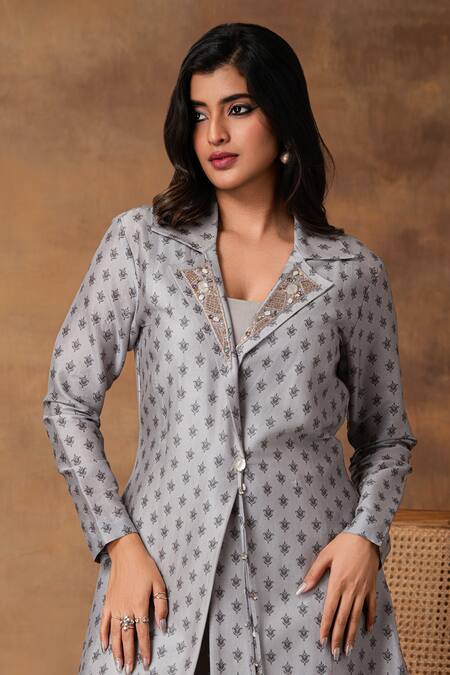 Shop_ISHA GUPTA TAYAL_Gray Chanderi Notched , Round Printed Jacket Kurta Set _Online_at_Aza_Fashions
