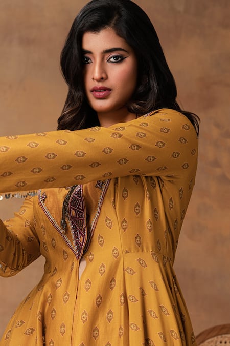 ISHA GUPTA TAYAL_Mustard Chanderi Embroidery Round Gold Printed Asymmetric Anarkali And Pant Set _Online_at_Aza_Fashions