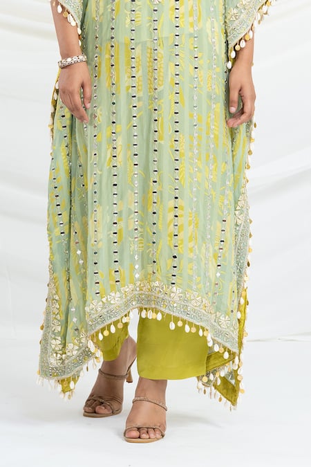 Shop_Ellemora Fashions_Gota Gulzar Kaftan Set _Online_at_Aza_Fashions