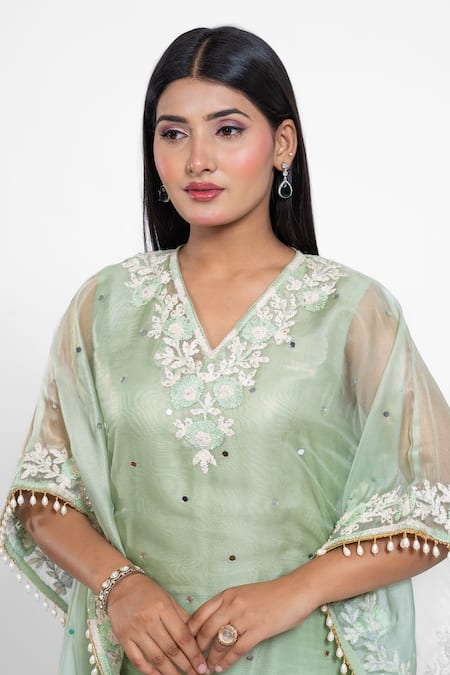 Shop Ellemora Fashions Green Thread Kaftan Kurta Set Online at Aza Fashions Shop_Ellemora Fashions_Green Thread Kaftan Kurta Set _Online_at_Aza_Fashions