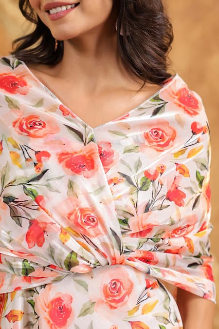 B'Infinite_Wallflower Aura Flow Gown _at_Aza_Fashions