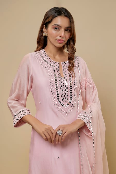 Asaga Blush Chanderi, Muslin, Organza Mirrors Split Orryn Embroidered Bodice Kurta Set Online at Aza Fashions Asaga_Blush Chanderi, Muslin, Organza Mirrors Split Orryn Embroidered Bodice Kurta Set _Online_at_Aza_Fashions