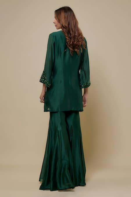 Shop Asaga Emerald Green Chanderi, Organza Embroidery V-neck Aangan Kurta Sharara Set at Aza Fashions Shop_Asaga_Emerald Green Chanderi, Organza Embroidery V-neck Aangan Kurta Sharara Set _at_Aza_Fashions