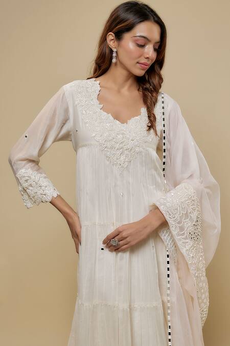 Buy Asaga Ivory Chanderi, Muslin, Organza Embroidery Round Abstract Floral Anarkali Set Online at Aza Fashions Buy_Asaga_Ivory Chanderi, Muslin, Organza Embroidery Round Abstract Floral Anarkali Set _Online_at_Aza_Fashions