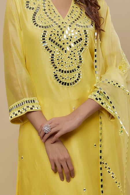 Buy Asaga Yellow Chanderi, Muslin, Organza Mirrors V-neck Theory Work Kurta Set Online at Aza Fashions Buy_Asaga_Yellow Chanderi, Muslin, Organza Mirrors V-neck Theory Work Kurta Set _Online_at_Aza_Fashions
