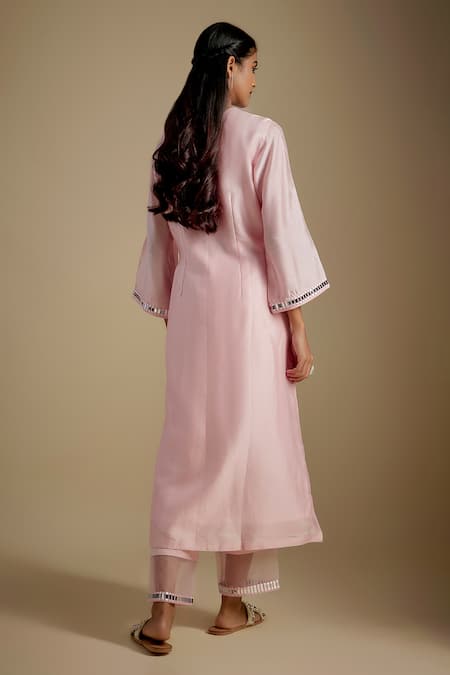 Shop Asaga Pink Chanderi, Muslin, Organza Embroidery V-neck Runique Mirror Work Kurta Set at Aza Fashions Shop_Asaga_Pink Chanderi, Muslin, Organza Embroidery V-neck Runique Mirror Work Kurta Set _at_Aza_Fashions