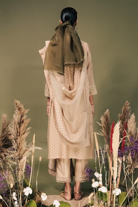 Arcvsh By Pallavi Singh Mughal Woven Kurta & Pant Set 