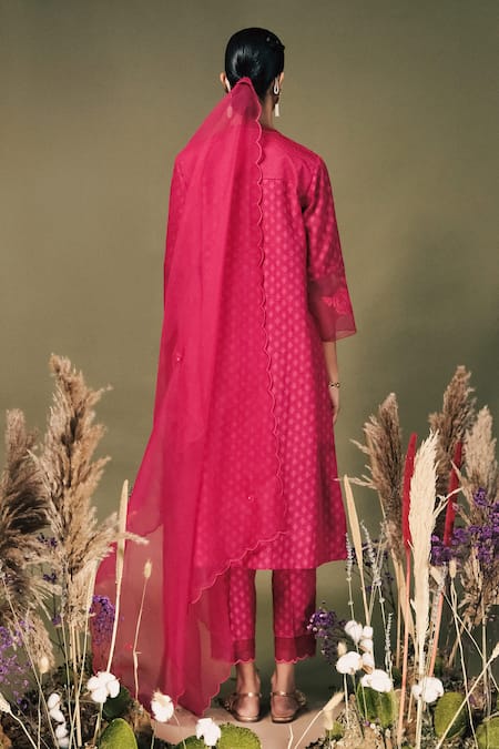 Arcvsh By Pallavi Singh Geometric Woven Kurta & Pant Set 