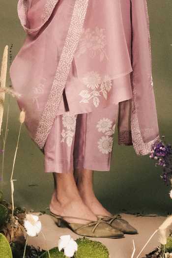 Arcvsh By Pallavi Singh Purple Silk, Chanderi Embroidery Round Floral Discharge Print Kurta And Pant Set Online at Aza Fashions Arcvsh By Pallavi Singh_Purple Silk, Chanderi Embroidery Round Floral Discharge Print Kurta And Pant Set _Online_at_Aza_Fashions