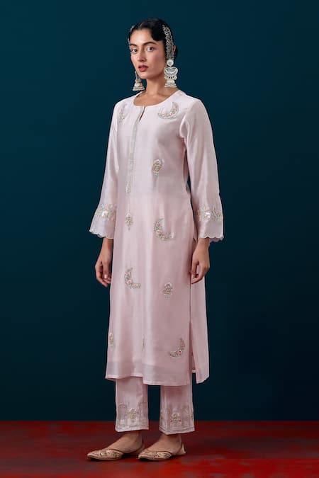 Shop Anantaa By Roohi Floral Buds Embroidered Kurta & Pant Set Online at Aza Fashions Shop_Anantaa By Roohi_Floral Buds Embroidered Kurta & Pant Set _Online_at_Aza_Fashions