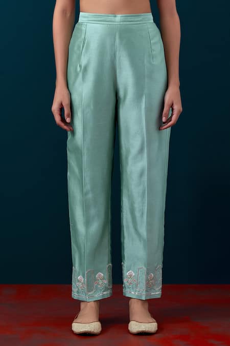 Anantaa By Roohi_Flower Embroidered Kurta & Pant Set _Online_at_Aza_Fashions