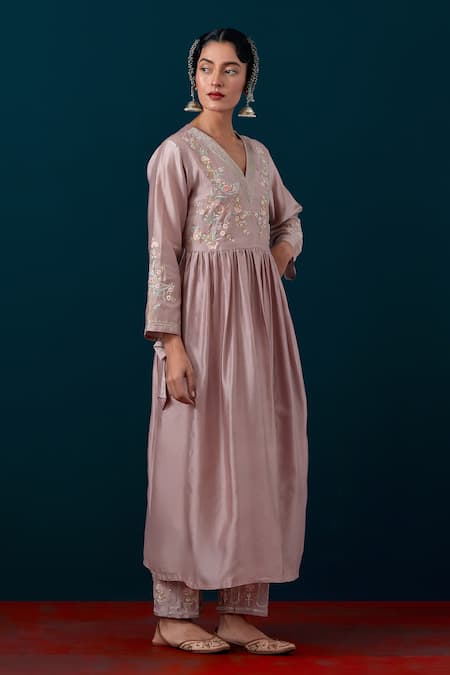 Anantaa By Roohi_Silk Chanderi Floral Embroidered Anarkali & Pant Set _Online_at_Aza_Fashions