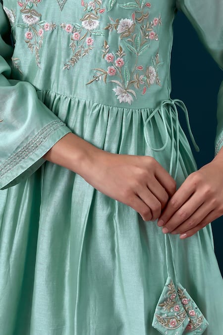 Buy_Anantaa By Roohi_Placement Embroidered Anarkali With Pant 