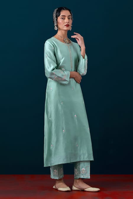 Buy_Anantaa By Roohi_Floral Motif Kurta With Pant _Online_at_Aza_Fashions