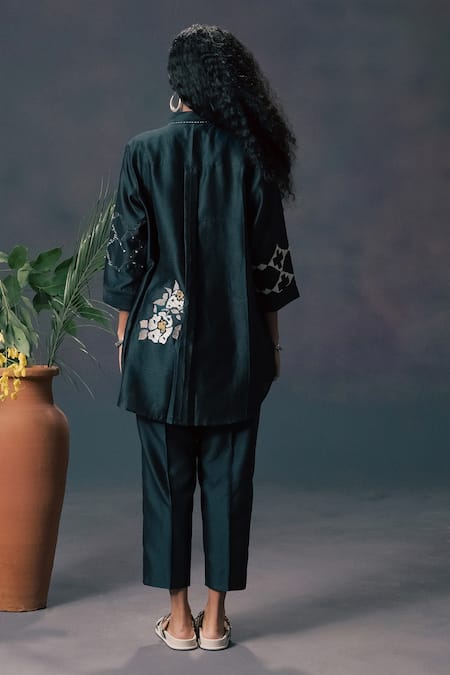 Arcvsh By Pallavi Singh Green Silk Chanderi Embroidered Shirt 