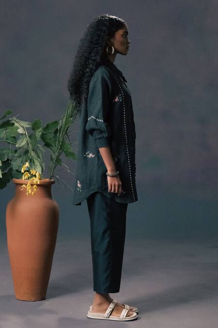 Arcvsh By Pallavi Singh_Green Linen, Silk, Chanderi Embroidery Collared Rose Print Shirt _at_Aza_Fashions