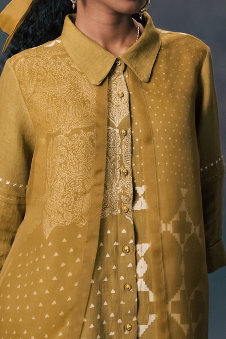 Arcvsh By Pallavi Singh_Green Linen, Organza Embroidery Collared Moss Discharge Print Shirt _at_Aza_Fashions