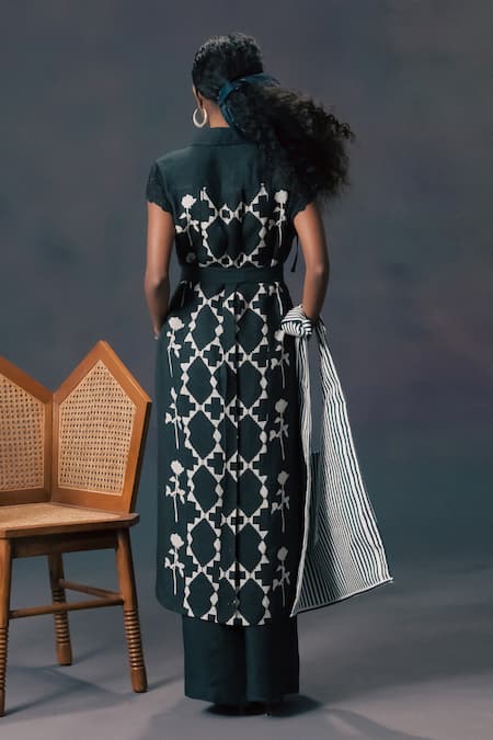 Arcvsh By Pallavi Singh Green Discharge Print Kurta Set 