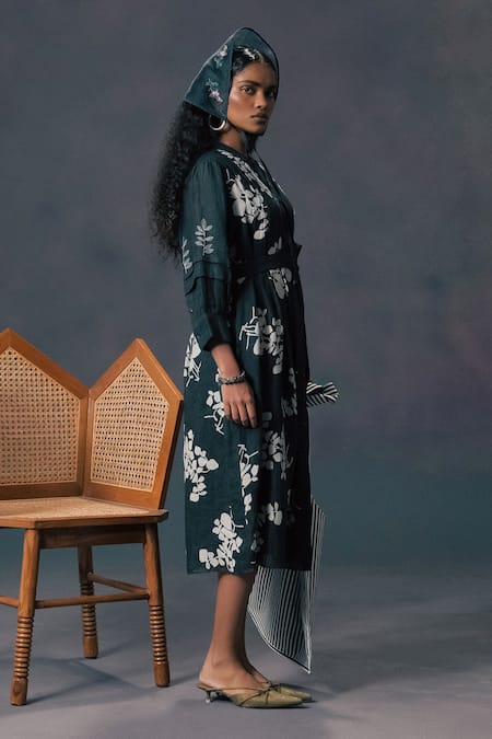 Shop_Arcvsh By Pallavi Singh_Green Linen Embroidery Round Neck Discharge Print Gauze Dress _Online_at_Aza_Fashions