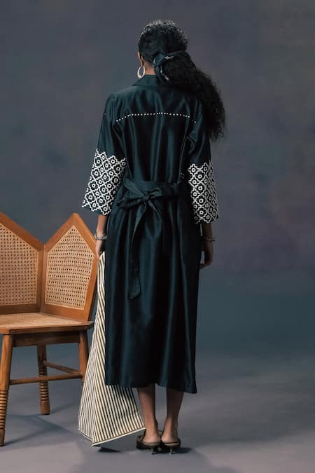 Arcvsh By Pallavi Singh Green Embroidered Jacket & Jumpsuit Set 