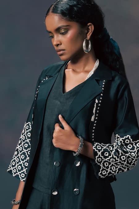 Buy_Arcvsh By Pallavi Singh_Green Silk, Chanderi, Linen Embroidery Open Neck, Set _Online_at_Aza_Fashions