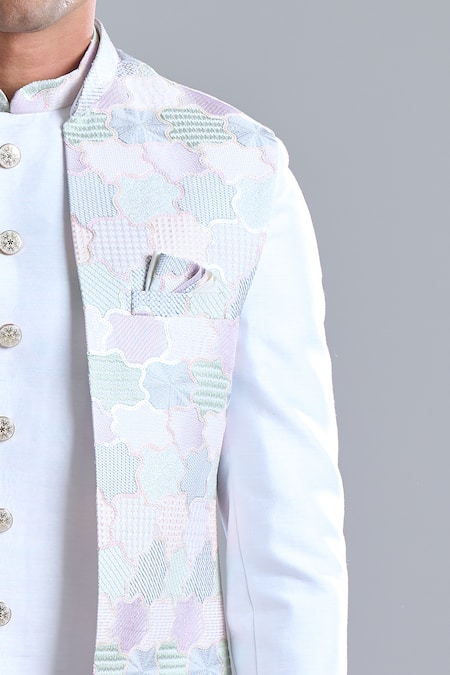 Buy_Arihant Rai Sinha_White Silk Embroidery Bundi And Kurta Set _Online_at_Aza_Fashions