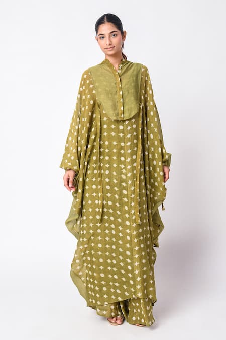 Buy_JAYATI GOENKA_Green Silk, Collared Heena Block Print Kaftan Set _Online_at_Aza_Fashions