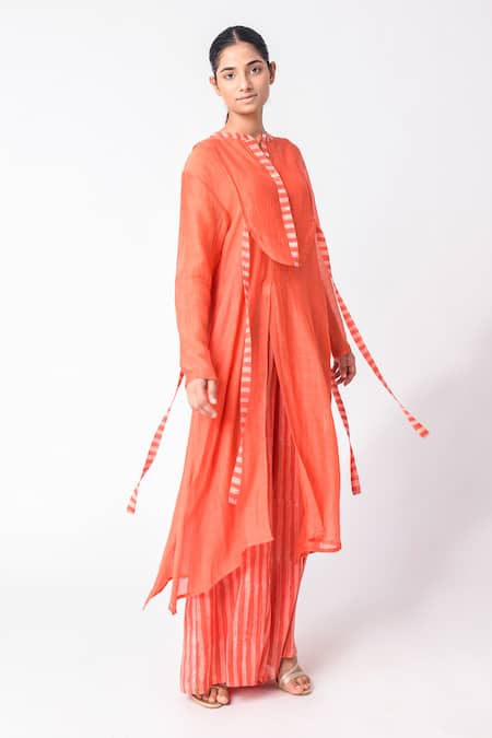 JAYATI GOENKA Orange Chanderi Silk Round Neck Kurta Set Online at Aza Fashions JAYATI GOENKA_Orange Chanderi Silk Round Neck Kurta Set _Online_at_Aza_Fashions