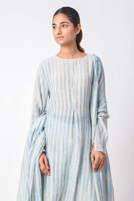Shop_JAYATI GOENKA_Blue Chanderi Silk Round Neck Stripe Print Kurta Set _Online_at_Aza_Fashions