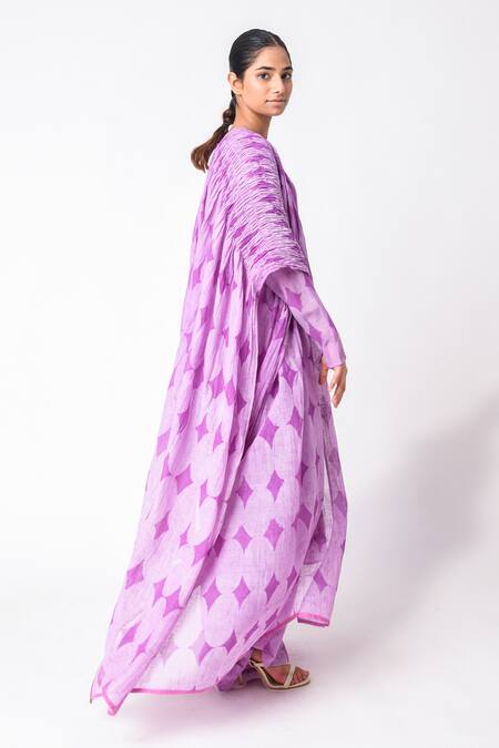 Shop JAYATI GOENKA Purple Chanderi Silk Round Neck Geometric Print Kurta Set Online at Aza Fashions Shop_JAYATI GOENKA_Purple Chanderi Silk Round Neck Geometric Print Kurta Set _Online_at_Aza_Fashions